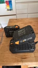 2 nieuwe batterijen en oplader Batavia 12V, Ophalen
