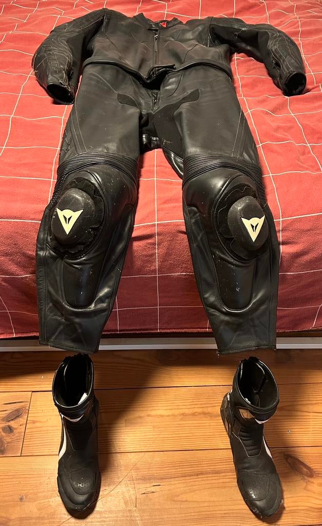 Combinaison full cuir Dainese + bottes, Motos, Enlèvement, Hommes, Combinaison