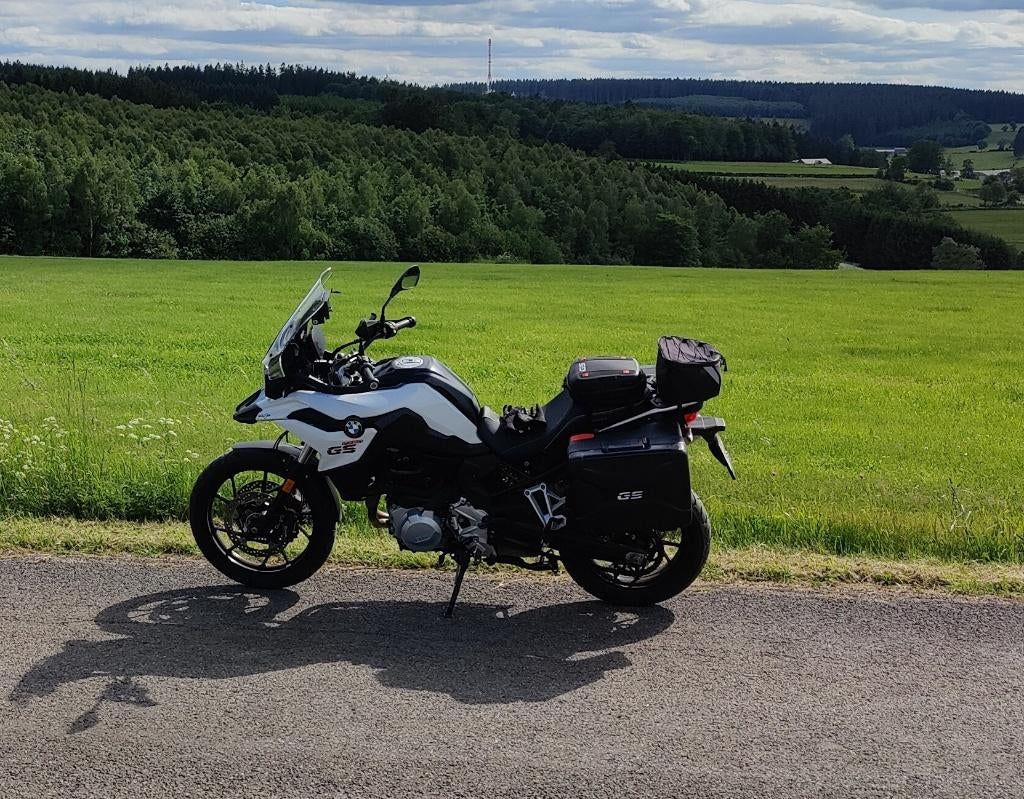 BMW F750GS 2019 Full Option  20.700 km  Koffers  ESA  Cruise, Motoren, Motoren | BMW, 853 cc, 2 cilinders, Handvatverwarming, Motorrijbewijs A