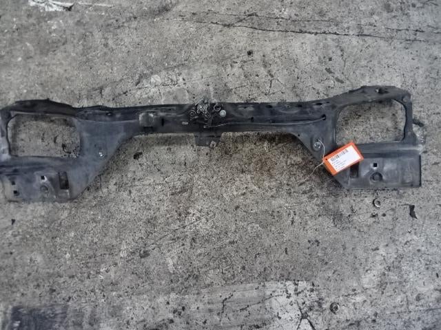 FACE AVANT Peugeot 306 (7A / C/S) (01-1993/12-2002), Utilisé, Peugeot