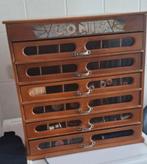 antieke houten garenkast met opschrift CONIC, Ophalen