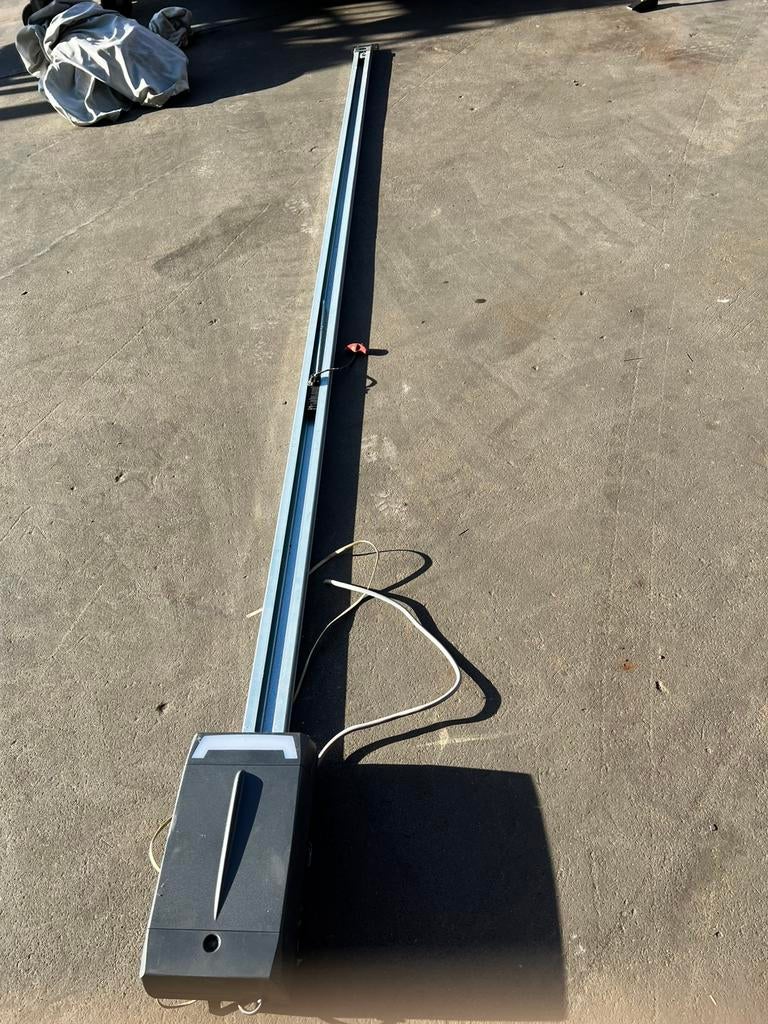 Garagepoort motor FAAC