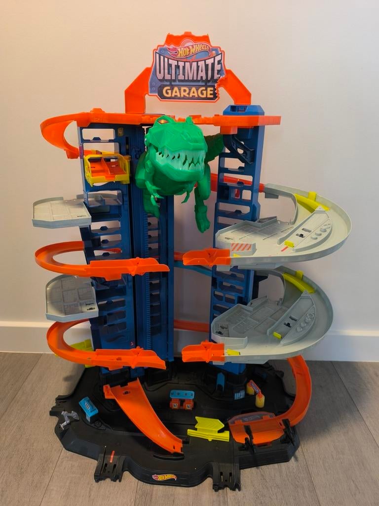 Hot Wheels Ultimate Garage T-rex, Ophalen