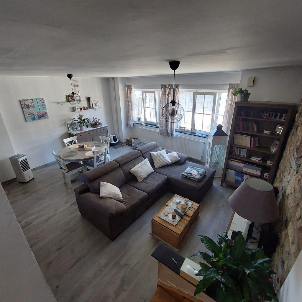 MAISON A LOUER AVEC 2 CHAMBRES ET GARAGE, Immo, Maisons à louer, Philipeville, En direct du propriétaire, 2 pièces, Maison 2 façades