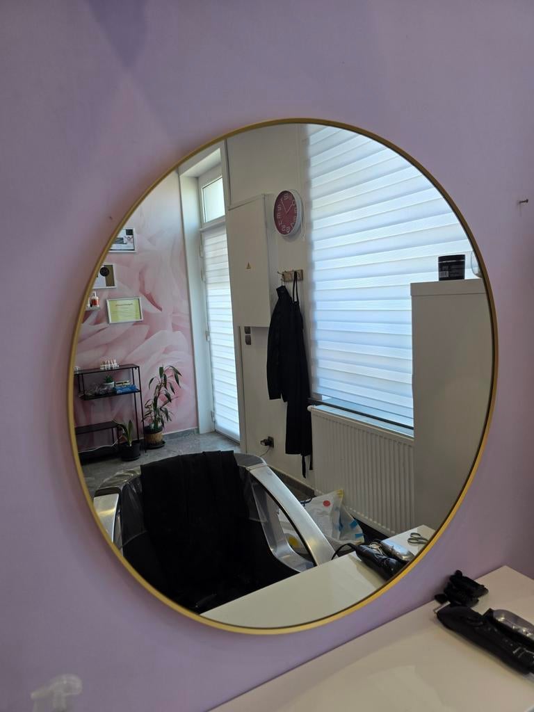 Miroir, Enlèvement, Rond