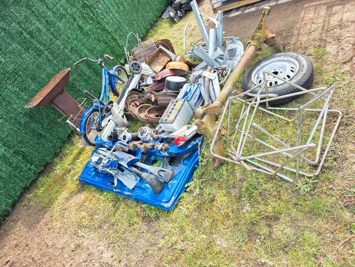 Schrootijzer, aluminium, gietijzer en batterijen, Diversen, Overige Diversen, Ophalen