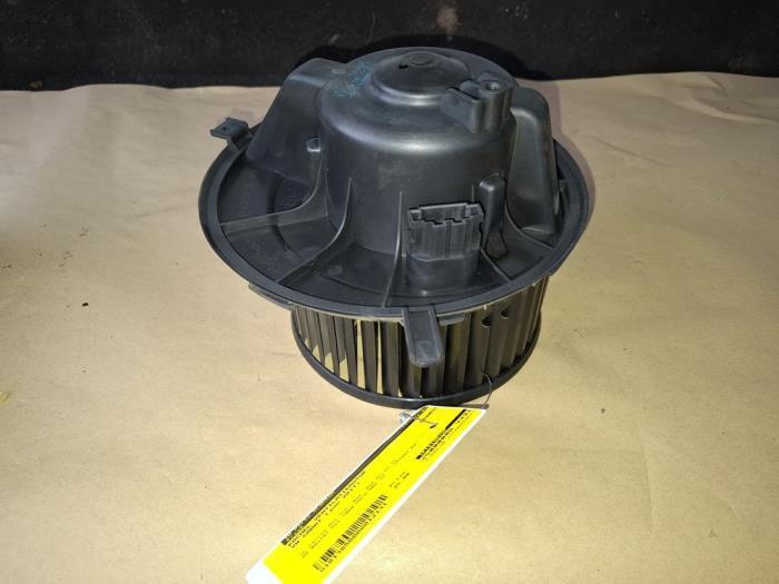 Kachel Ventilatiemotor van een Volkswagen Caddy, Auto-onderdelen, Overige Auto-onderdelen, Volkswagen, Gebruikt, 3 maanden garantie