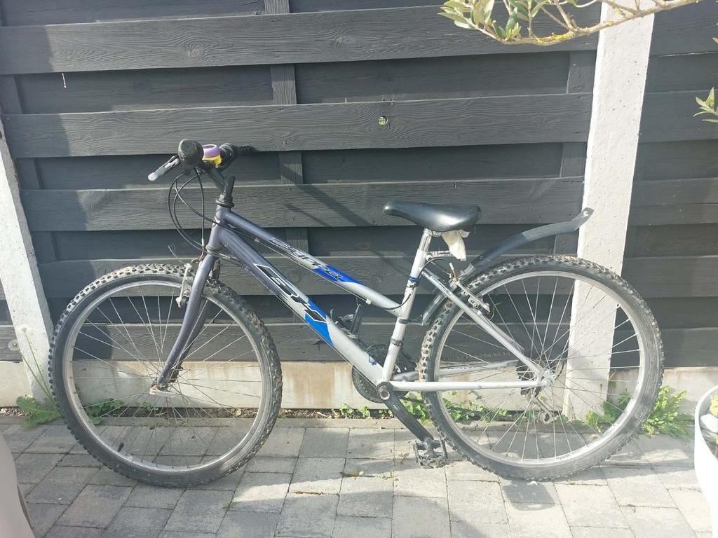 VTT  mixte roues 26 pouces 18 vitesses prêt à rouler, Fietsen en Brommers, Fietsen | Dames | Sportfietsen en Toerfietsen, Ophalen