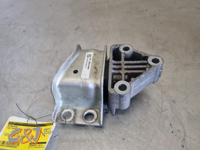 Motorsteun van een Fiat Ducato, Auto-onderdelen, Ophanging en Onderstel, Fiat, Gebruikt, 3 maanden garantie, Ophalen of Verzenden