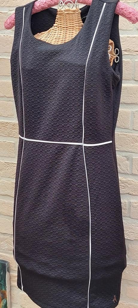 Kleedje 44cm van oksel tot oksel angelle Milan, Angelle Milan, Zwart, Ophalen of Verzenden, Zo goed als nieuw