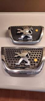 2 nog nieuwe emblemen van Peugeot, Verzamelen, Merken en Reclamevoorwerpen, Verzenden, Nieuw, Overige typen
