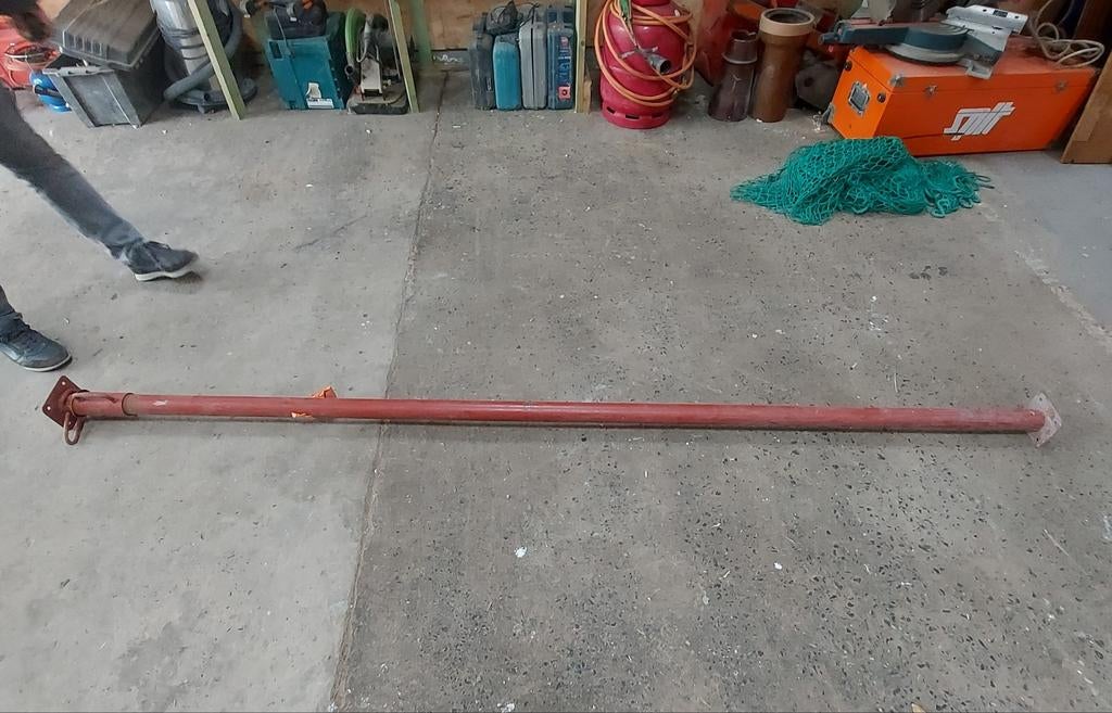 SET VAN 15 GROTE WIGGEN VAN 2,70 M TOT 5 M., Ophalen