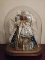 Statue de Marie avec un enfant sous une cloche, Enlèvement ou Envoi