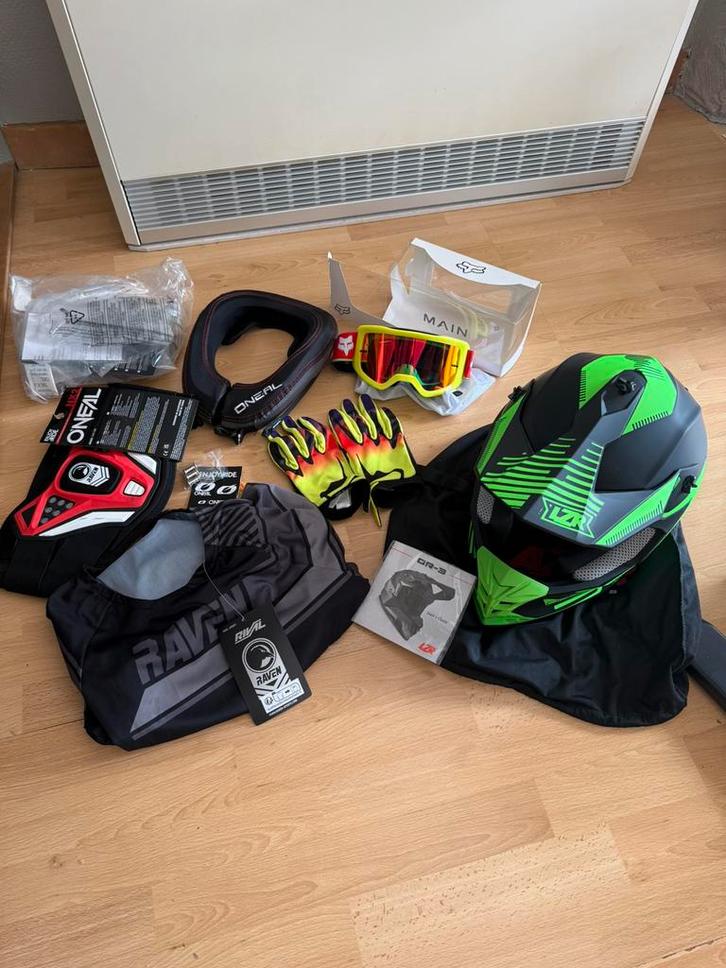 Motorcrossuitrusting, Motoren, Kleding | Motorhelmen, M, Lazer, Nieuw zonder kaartje, Ophalen