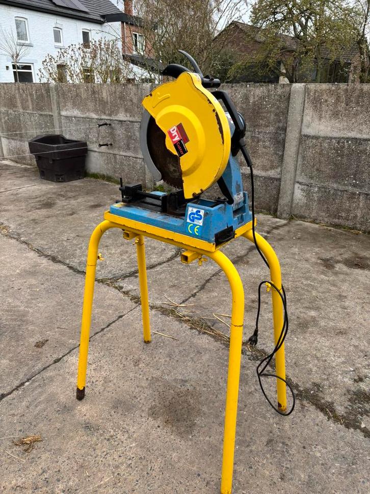 Scie à métaux électrique sur pied, Bricolage & Construction, Métaux, Comme neuf, Enlèvement