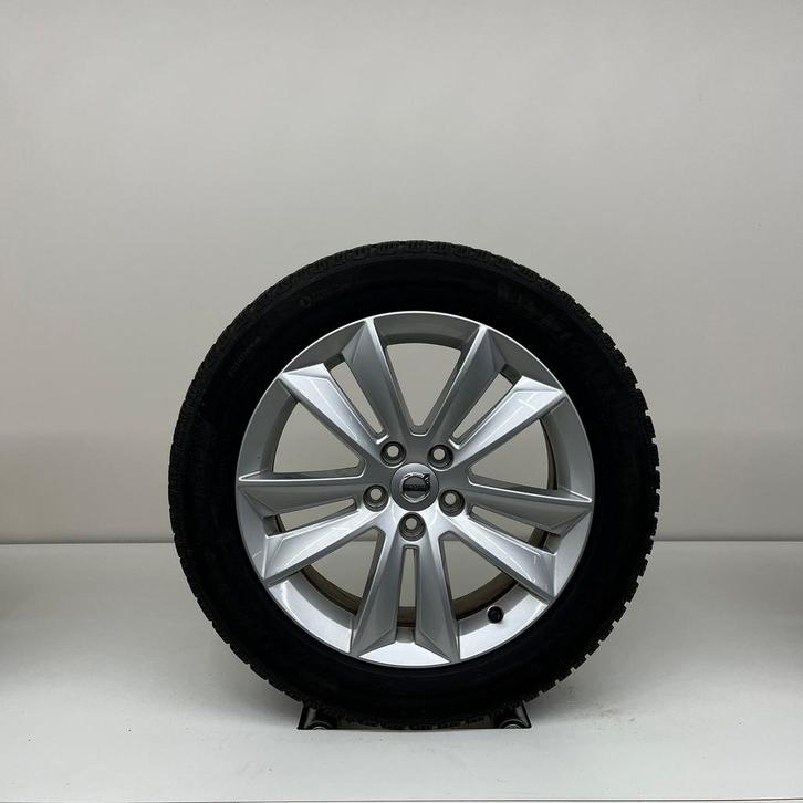 Volvo S60 / V60 - 17 inch - winterbanden, Auto-onderdelen, Banden en Velgen, Banden en Velgen, Winterbanden, 17 inch, 235 mm, Personenwagen