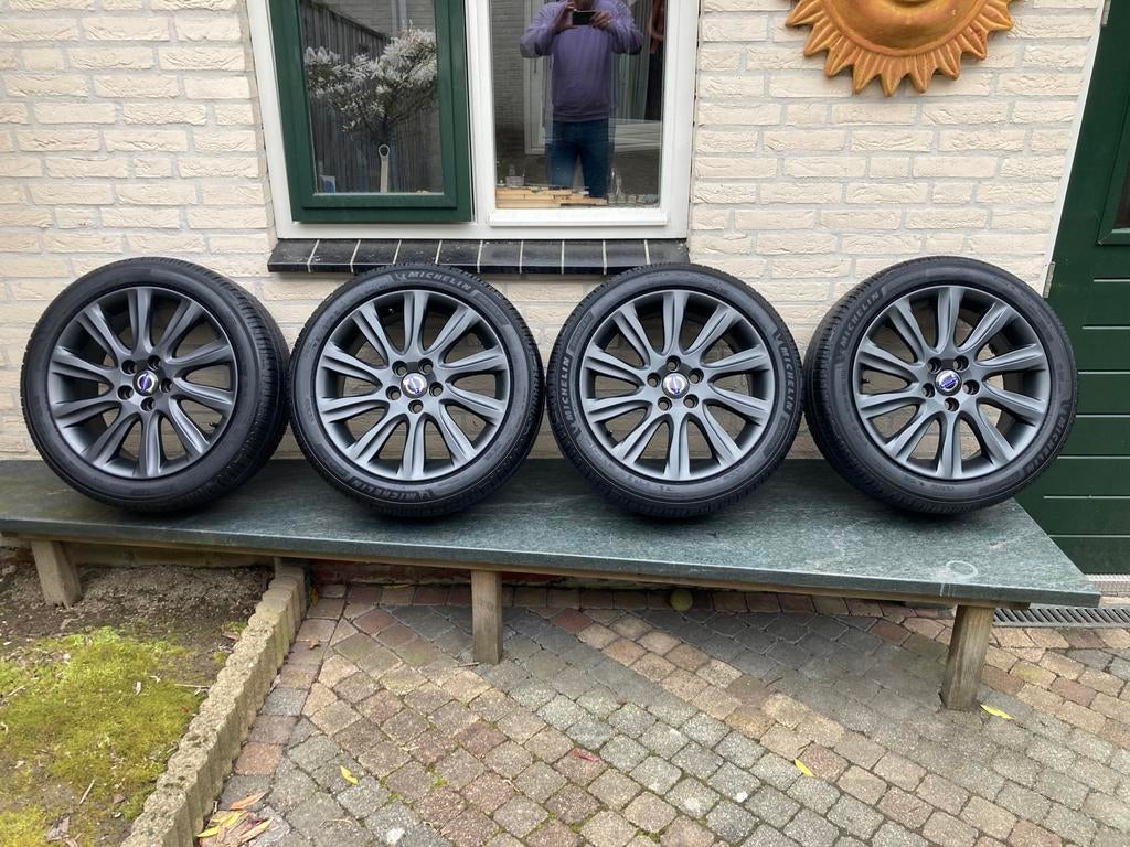 17 inch Volvo Mannan velgen 5x108 C30 V40 V50 S60 V70 R, Auto-onderdelen, Banden en Velgen, Band(en), Zomerbanden, 17 inch, Ophalen