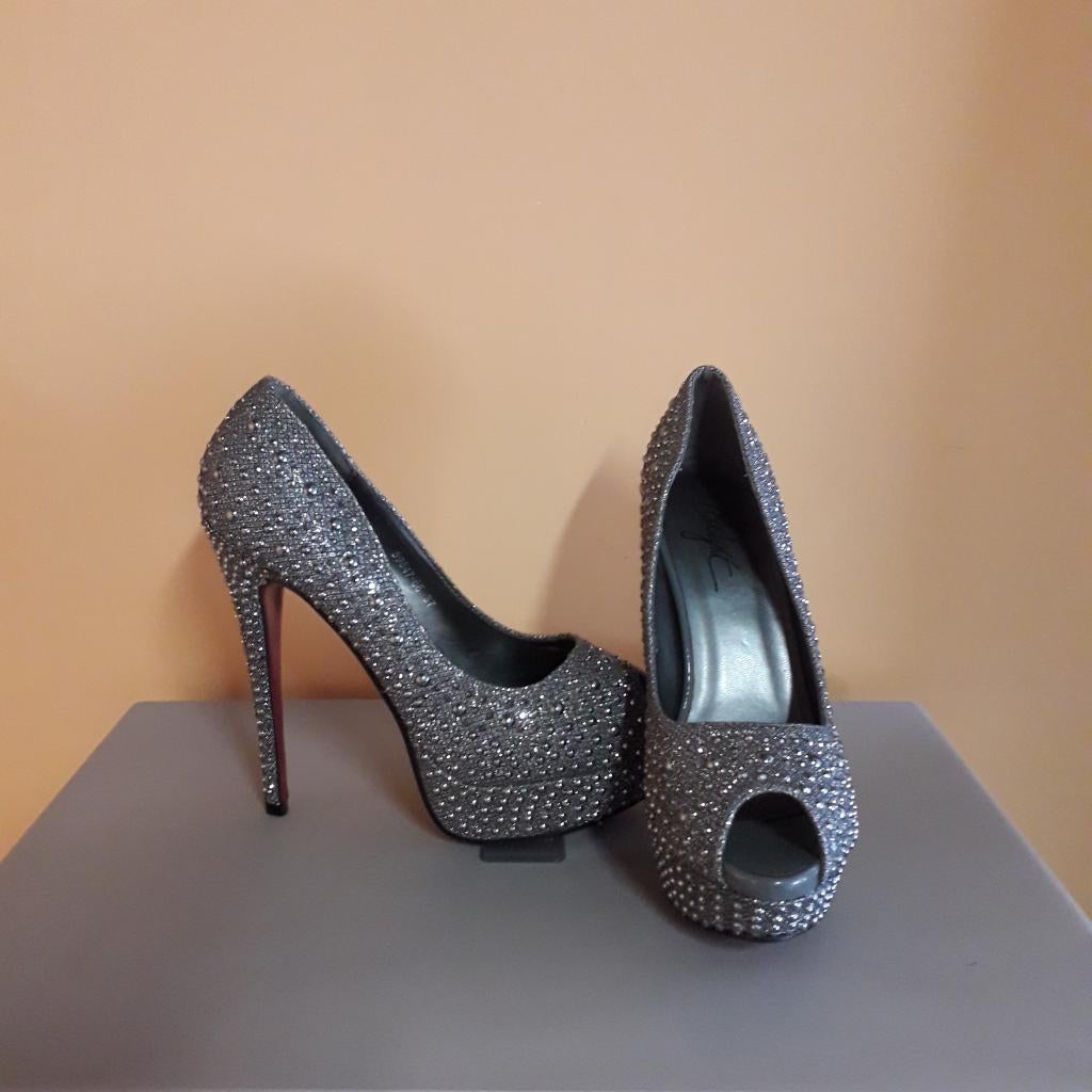 pumps 37, Pumps, Verzenden, Zo goed als nieuw, Grijs