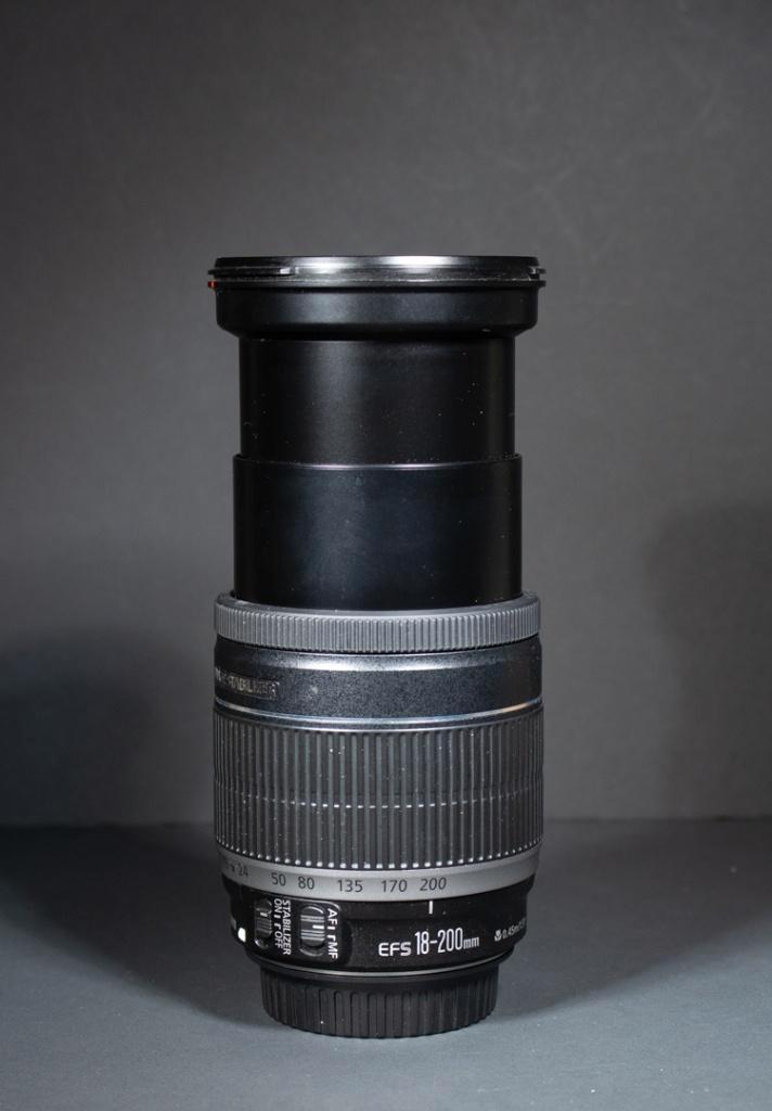 Canon efs 18-200 IS , toutes vos photos avec 1 objectif, Audio, Tv en Foto, Foto | Lenzen en Objectieven, Zo goed als nieuw, Standaardlens