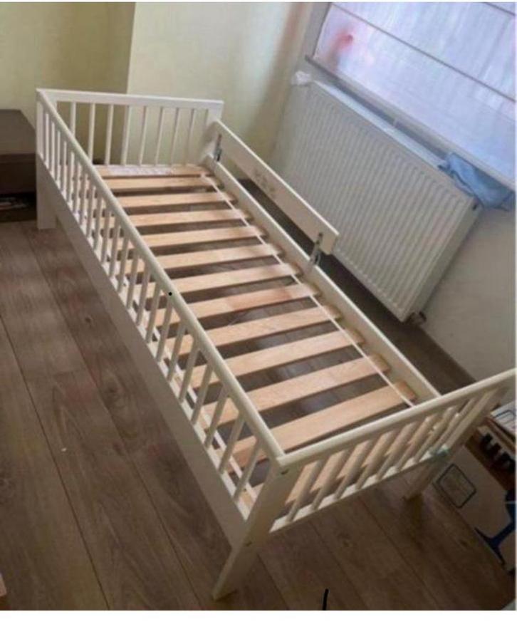 Lit enfant, Kinderen en Baby's, Kinderkamer | Bedden, Zo goed als nieuw, Matras, Ophalen