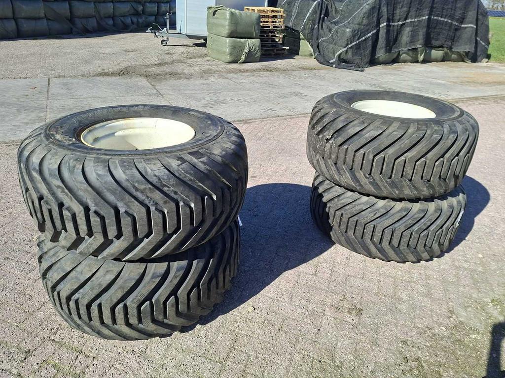 BKT demo - Banden (4x), Zakelijke goederen, Landbouw | Onderdelen | Banden, Velgen en Assen