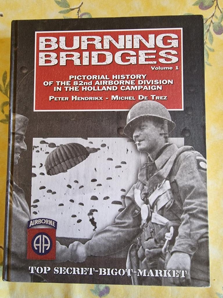 Livre sur les paras us en Hollande