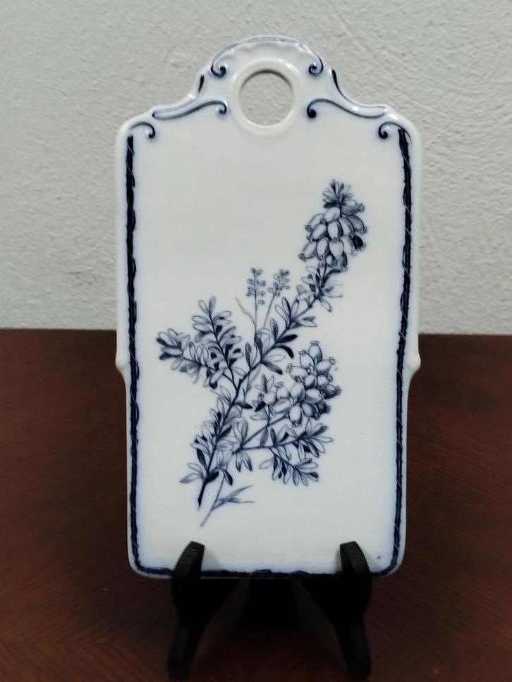 Antieke Villeroy & Boch Mettlach Ontbijtplank – Amos, Antiquités & Art, Antiquités | Porcelaine, Enlèvement ou Envoi