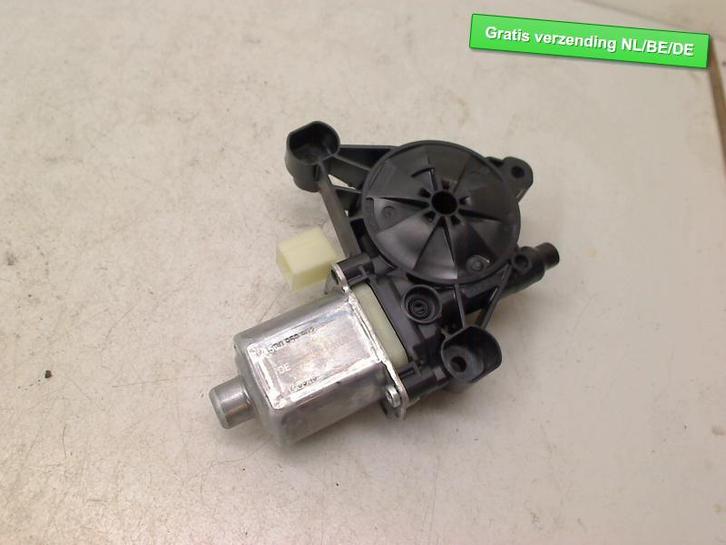 MOTEUR LEVE VITRE ELECTRIQUE ARRIÈRE DROIT Audi (5Q0959802), Autos : Pièces & Accessoires, Carrosserie & Tôlerie, Audi, Arrière