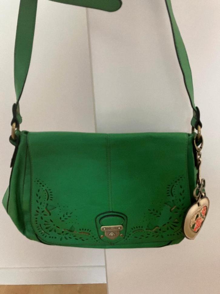 Groene nica handtas, Handtassen en Accessoires, Tassen | Damestassen, Zo goed als nieuw, Handtas, Groen, Ophalen of Verzenden