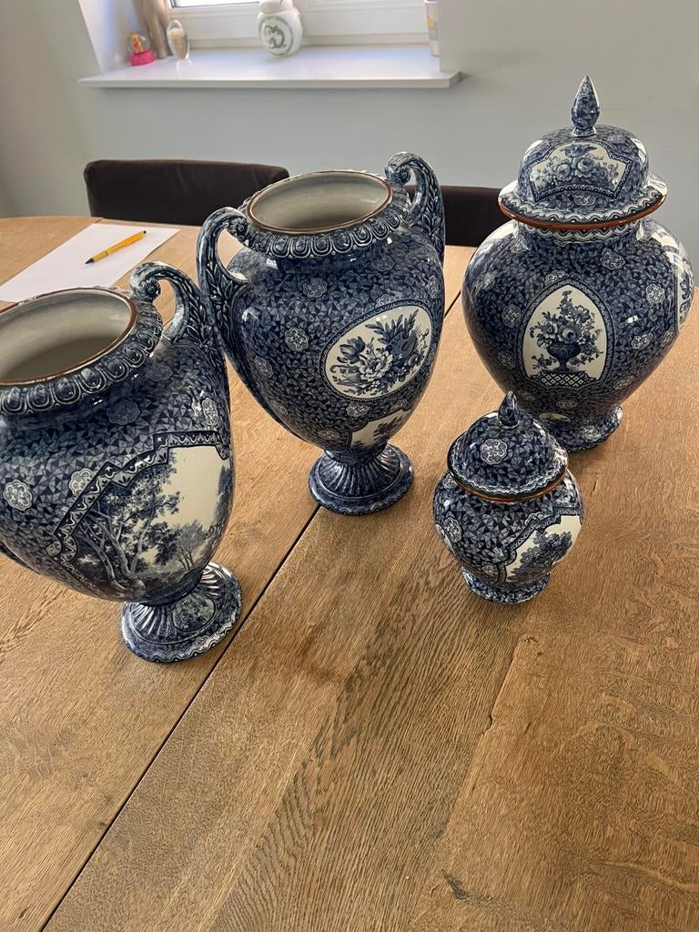 4 Antieke blauwe vazen “ Flamand”, Ophalen