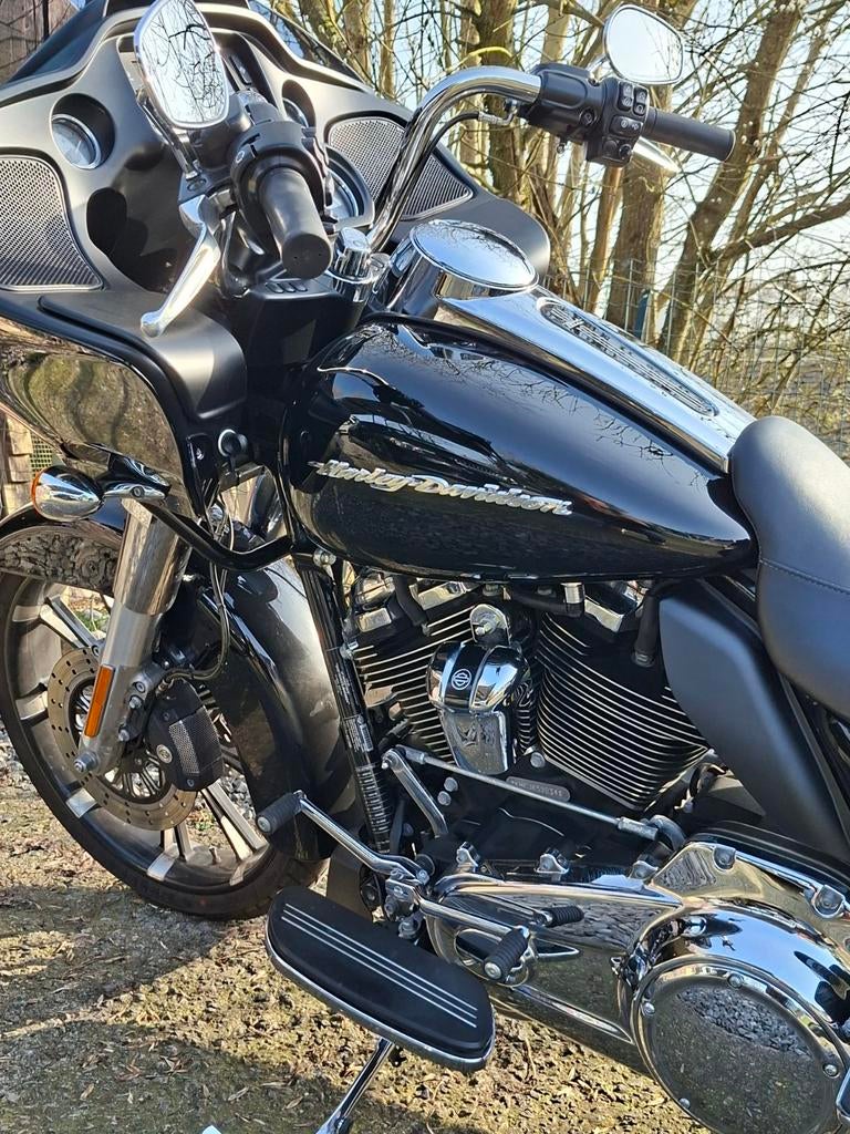 Harley davidson road glide, Motos, Particulier