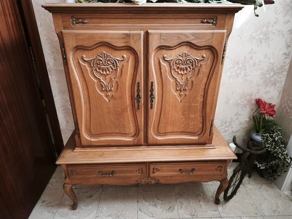 Antieke kast, Ophalen