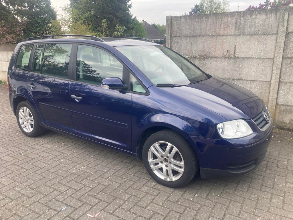 Vw Touran 1.6i avec 7 sièges/inspection, Entreprise, 7 places, Boîte manuelle, 5 portes