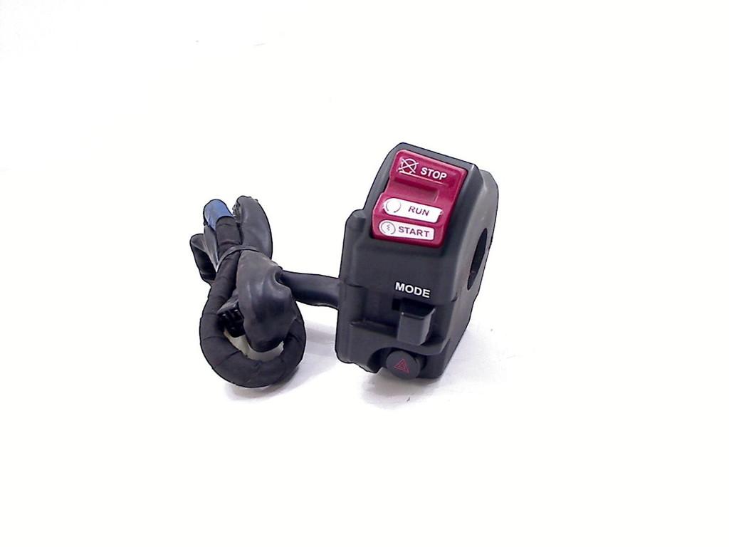 COMMUTATEUR DROIT Yamaha Niken GT 2021- (MXT850D), Motos, Dhr. S. di Majo, Utilisé, Info@cama-motorparts.nl, P.J. Troelstraweg 8 8
3144 CX  MAASSLUIS, NL