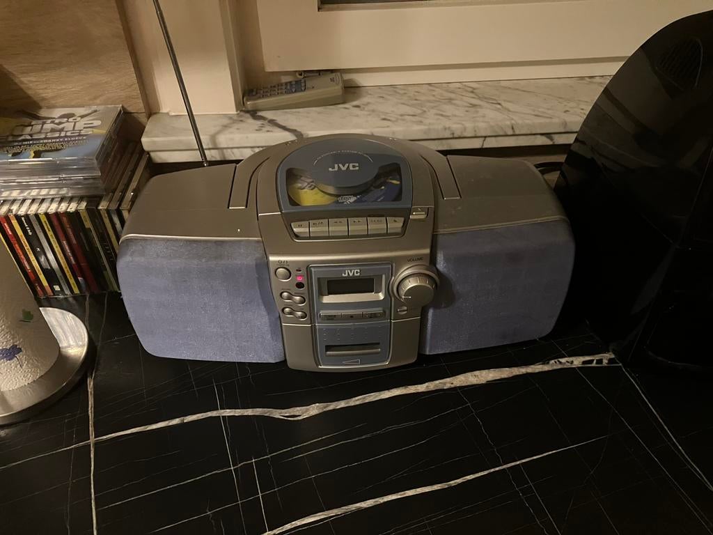 Jvc radio-cd-casette speler in prima staat, Ophalen of Verzenden, Zo goed als nieuw, Radio