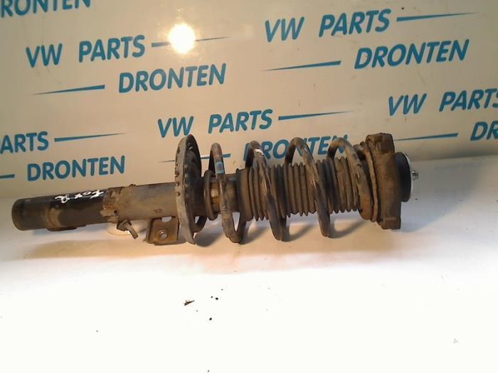 Barre amortisseur avant droit d'un Volkswagen Fox, Autos : Pièces & Accessoires, Suspension & Châssis, Volkswagen, Utilisé, 3 mois de garantie