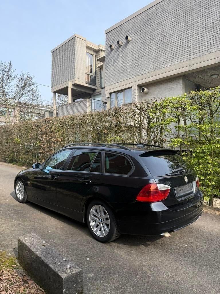 BMW 320d avec 214 000 km de 2008 - 1er propriétaire, Autos, BMW, https://public.car-pass.be/vhr/383a324f-d750-4c4b-ae86-d1be55aa4303
