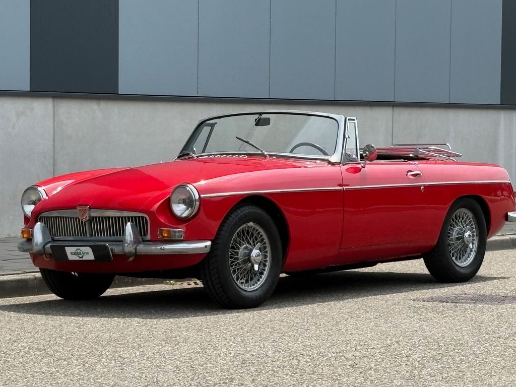MG MGB 1800, Auto's, MG, Bedrijf, B, Lederen bekleding, Benzine, Cabriolet, Handgeschakeld, Rood, Zwart
