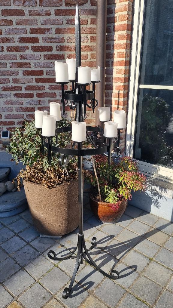 Smeedijzeren kerk vloerkandelaar, Antiek en Kunst, Antiek | Kandelaars, Ophalen