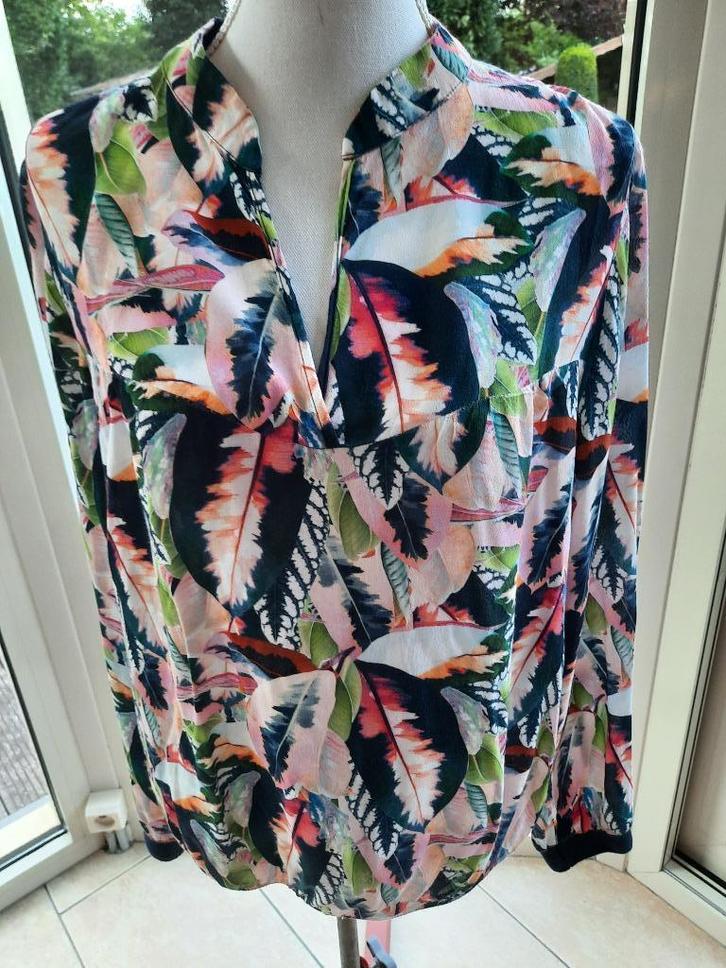 Charmante blouse SUMMUM - 40/42, Kleding | Dames, Blouses en Tunieken, Zo goed als nieuw, Maat 38/40 (M), Overige kleuren, Ophalen of Verzenden