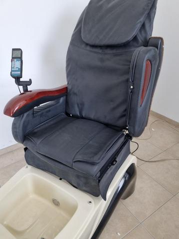 Massagepedicurestoel met hydrojetbassin