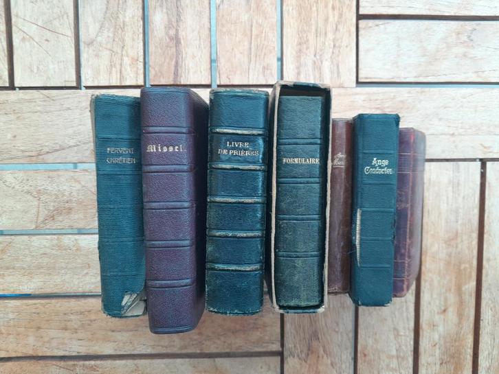 Set van 7 oude religieuze boeken 1901-1950, Antiek en Kunst, Antiek | Boeken en Manuscripten, Ophalen of Verzenden