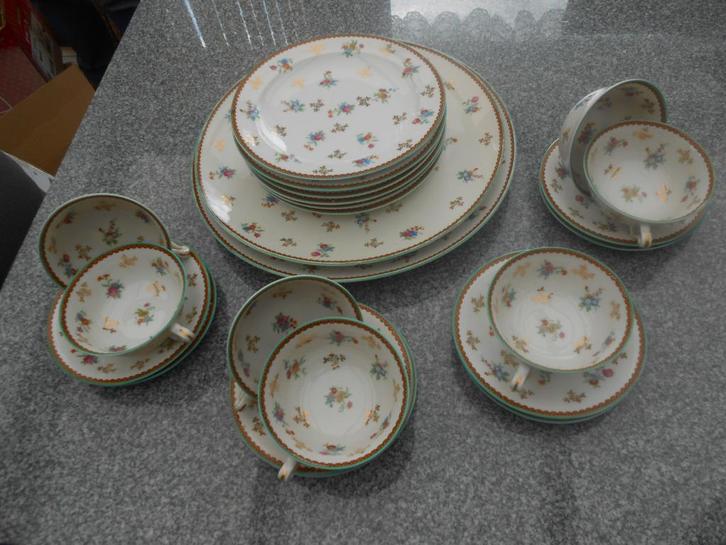 Antiek Limoges Koffie en eetservies, Huis en Inrichting, Keuken | Servies, Zo goed als nieuw, Bord(en), Porselein, Ophalen