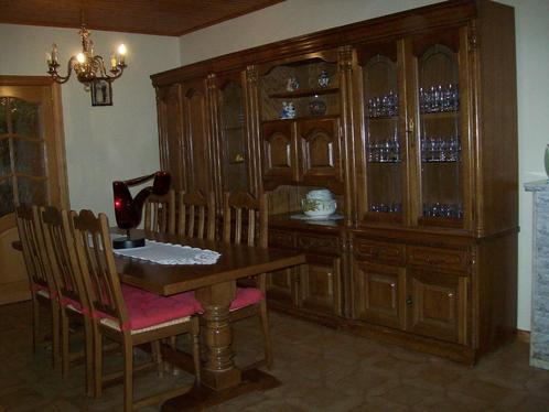 Meuble salle à manger en chêne plus table et 6 chaises impec, Maison & Meubles, Armoires | Buffets, Comme neuf, 200 cm ou plus