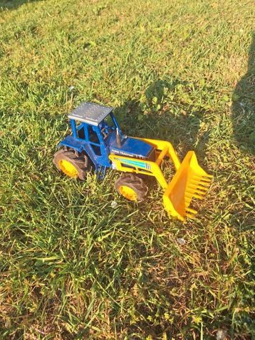 Kinder speelgoed tractor met schepbak (3 tandjes kwijt), Hobby en Vrije tijd, Ophalen, Gebruikt
