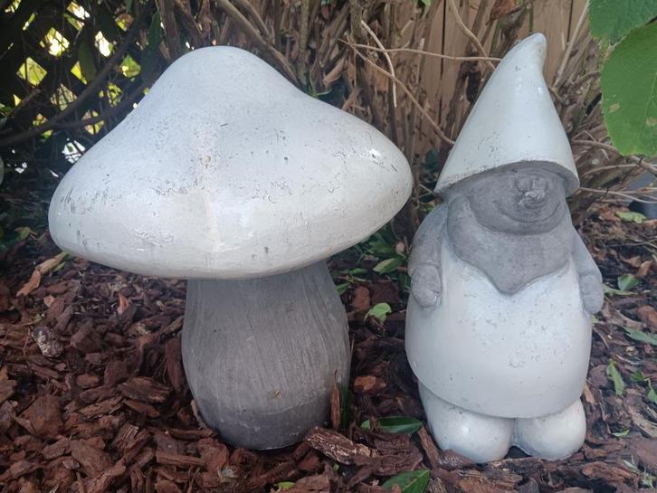 Tuinkabouter en paddestoel, Tuin en Terras, Tuinbeelden, Gebruikt, Tuinkabouter, Steen, Ophalen