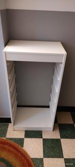 Étagère IKEA, Maison & Meubles, Accessoires pour la Maison | Étagères