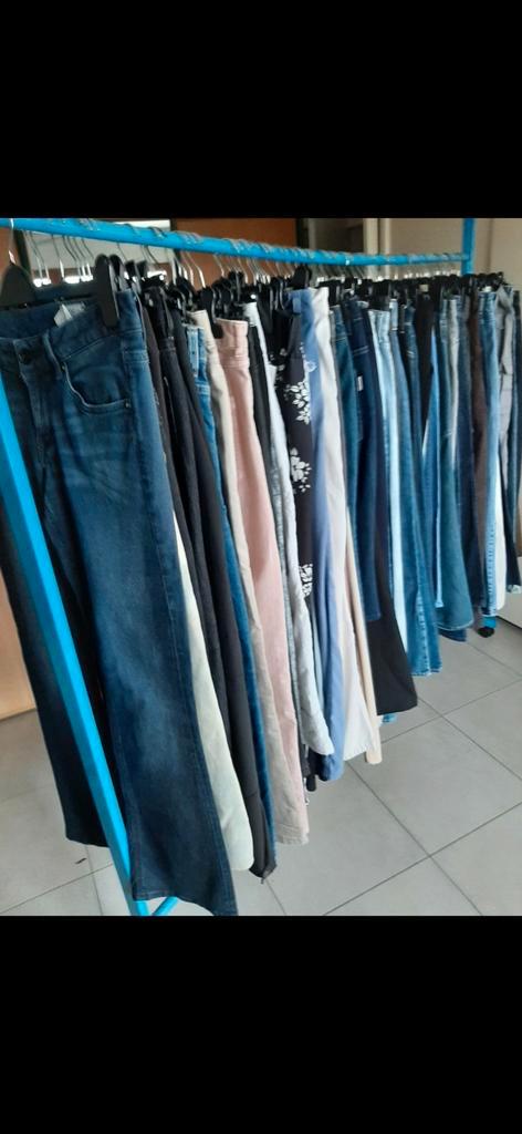 Lot de 75 pantalons jeans et autres ou en pakket, Vêtements | Femmes, Packs de vêtements pour femmes, Comme neuf, Enlèvement ou Envoi