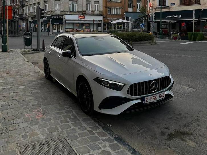 Mercedes A250 AMG LINE 2023 FACELIFT, Autos : Pièces & Accessoires, Carrosserie & Tôlerie, Enlèvement ou Envoi