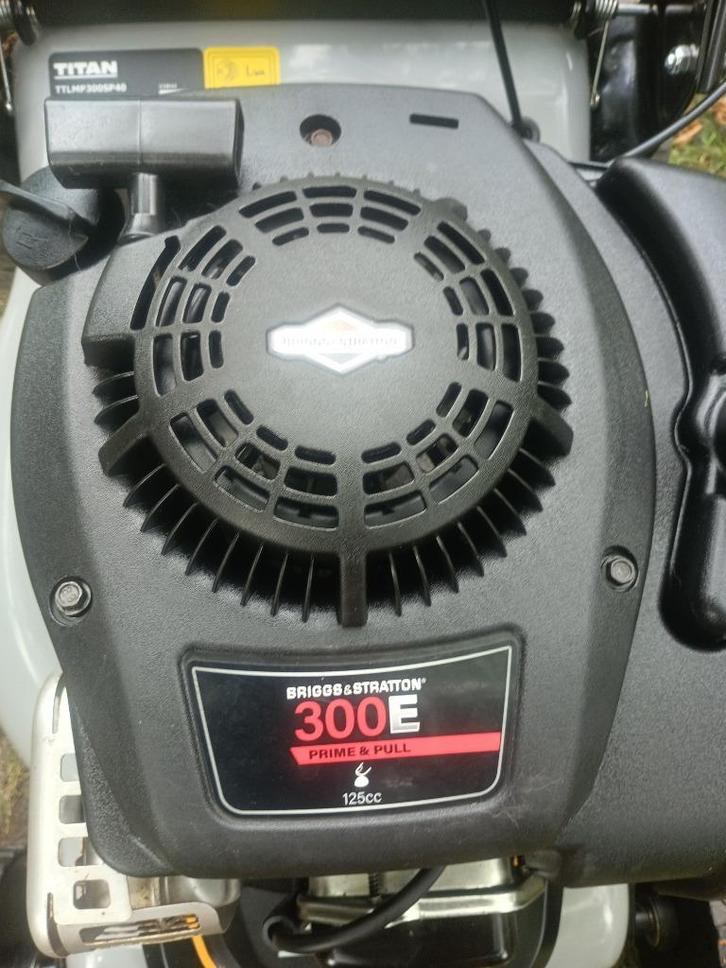 tondeuse a gazon autotractée coupe 41 cm moteur B&S, Tuin en Terras, Grasmaaiers, Zo goed als nieuw, Benzine-grasmaaier, 40 t/m 49 cm